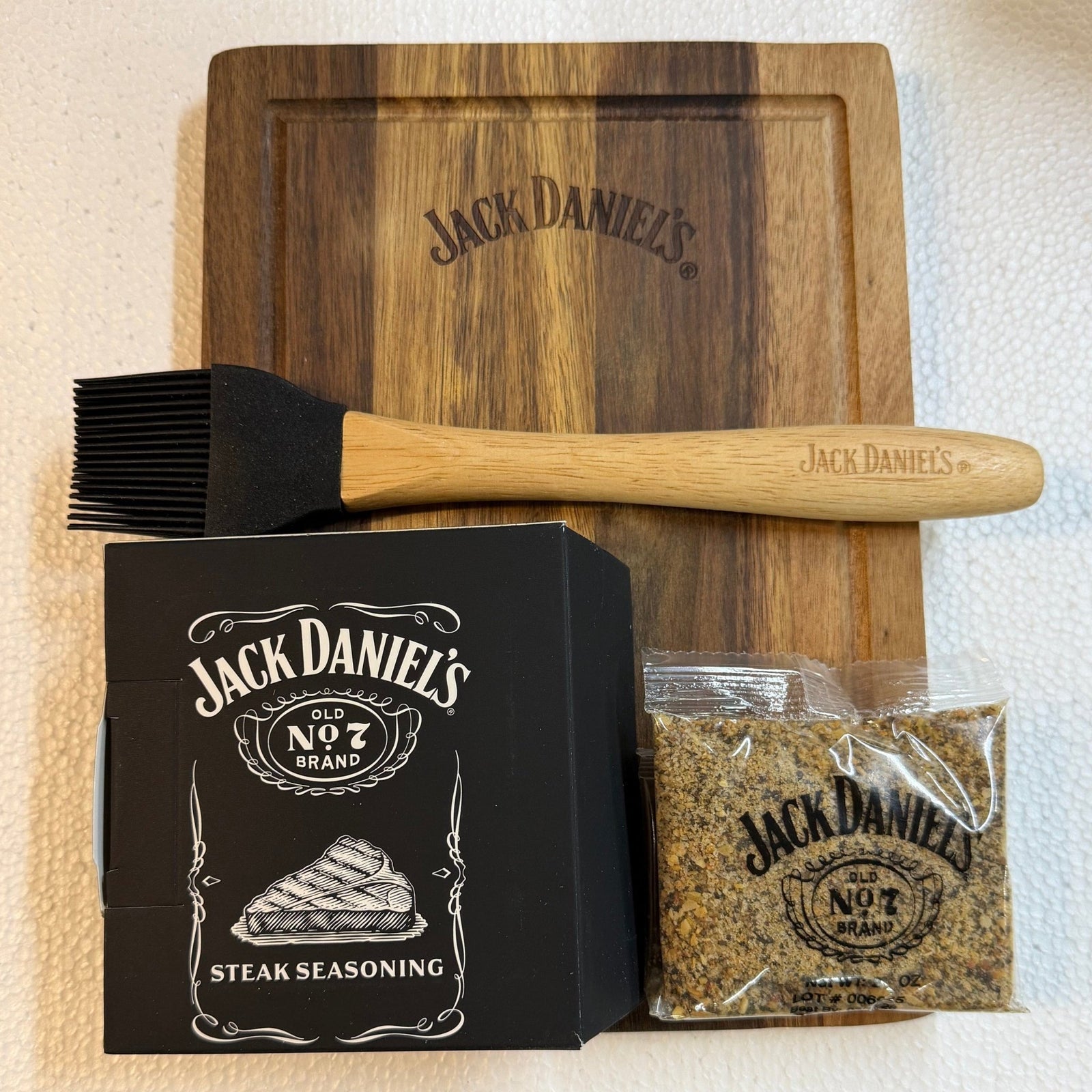 Jack Daniel’s Cutting Board Set - The Whiskey Cave