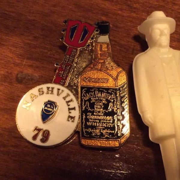1979 Jack Daniel’s Tennessee Jaycees Banjo Pin - The Whiskey Cave