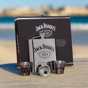 jack daniels zelt Jack Daniel's Flask Polished Steel Gift Set with Shots