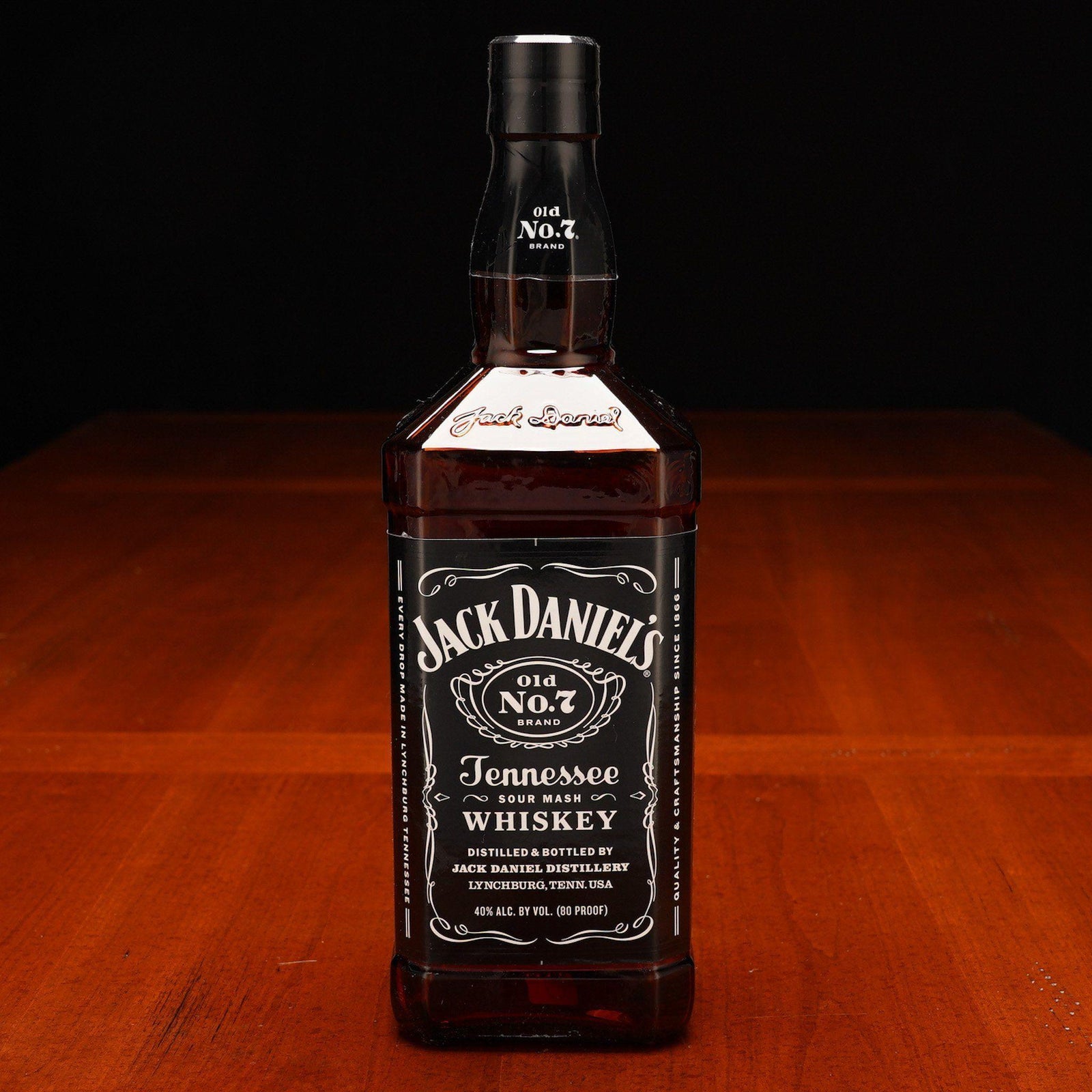Jack Daniel’s Glass Display Bottle 1 Liter - The Whiskey Cave