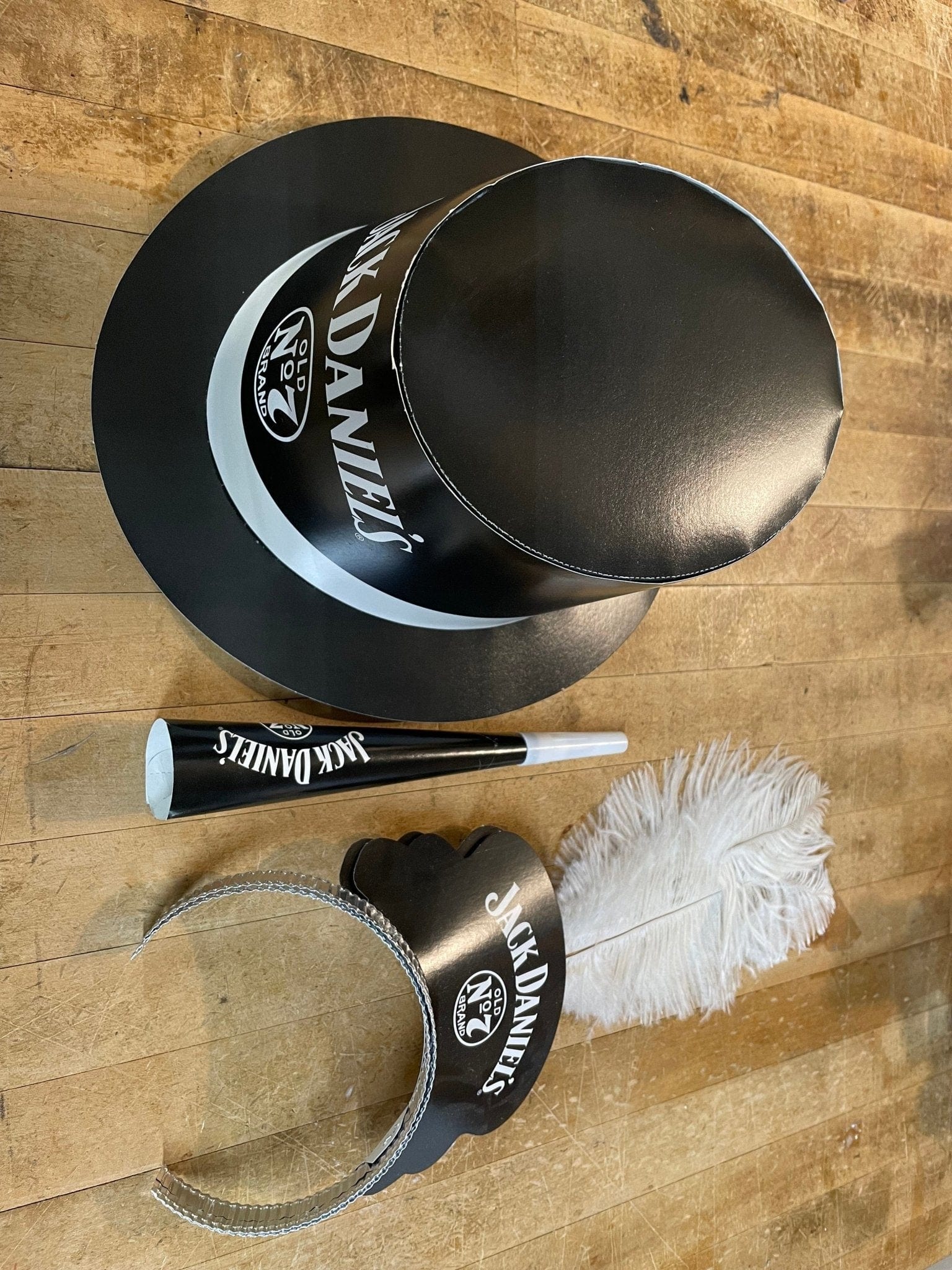 New Years Eve Jack Daniel’s Party Set - The Whiskey Cave